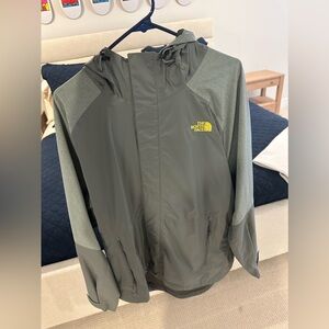 Men’s Northface Rain Jacket